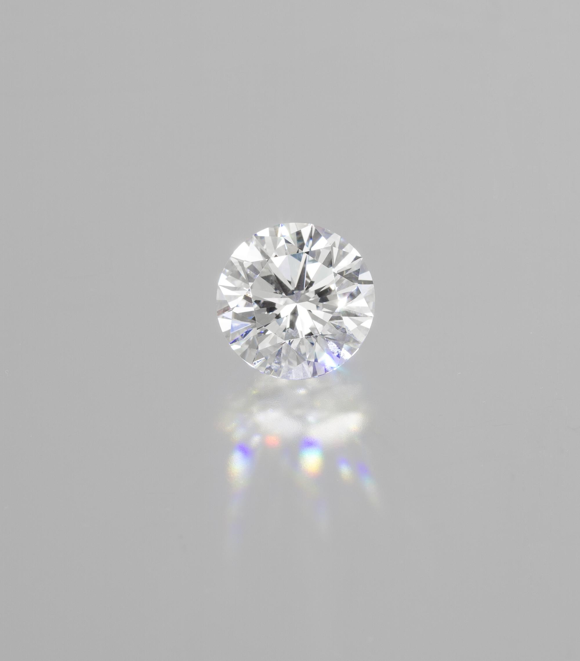 A Fine Platinum and Round Brilliant Cut Diamond Ring, 6.60 dwts.
