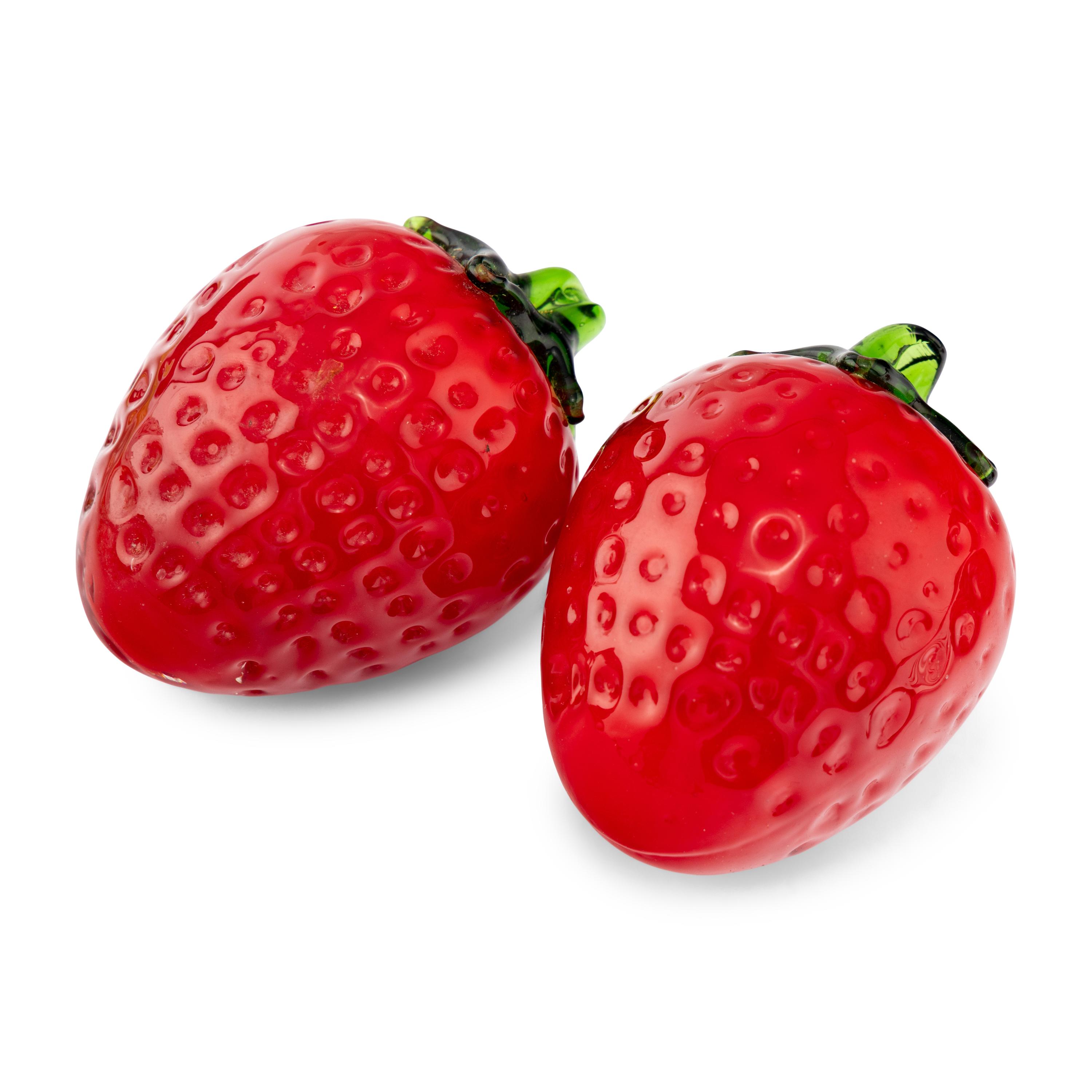 A Collection of Strawberry Themed Table Articles