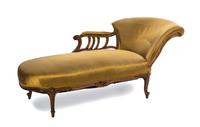 A Louis XV Style Walnut Recamier EARLY 20TH CENTURY Width overall 70 inches. — EARLY 20TH CENTURY