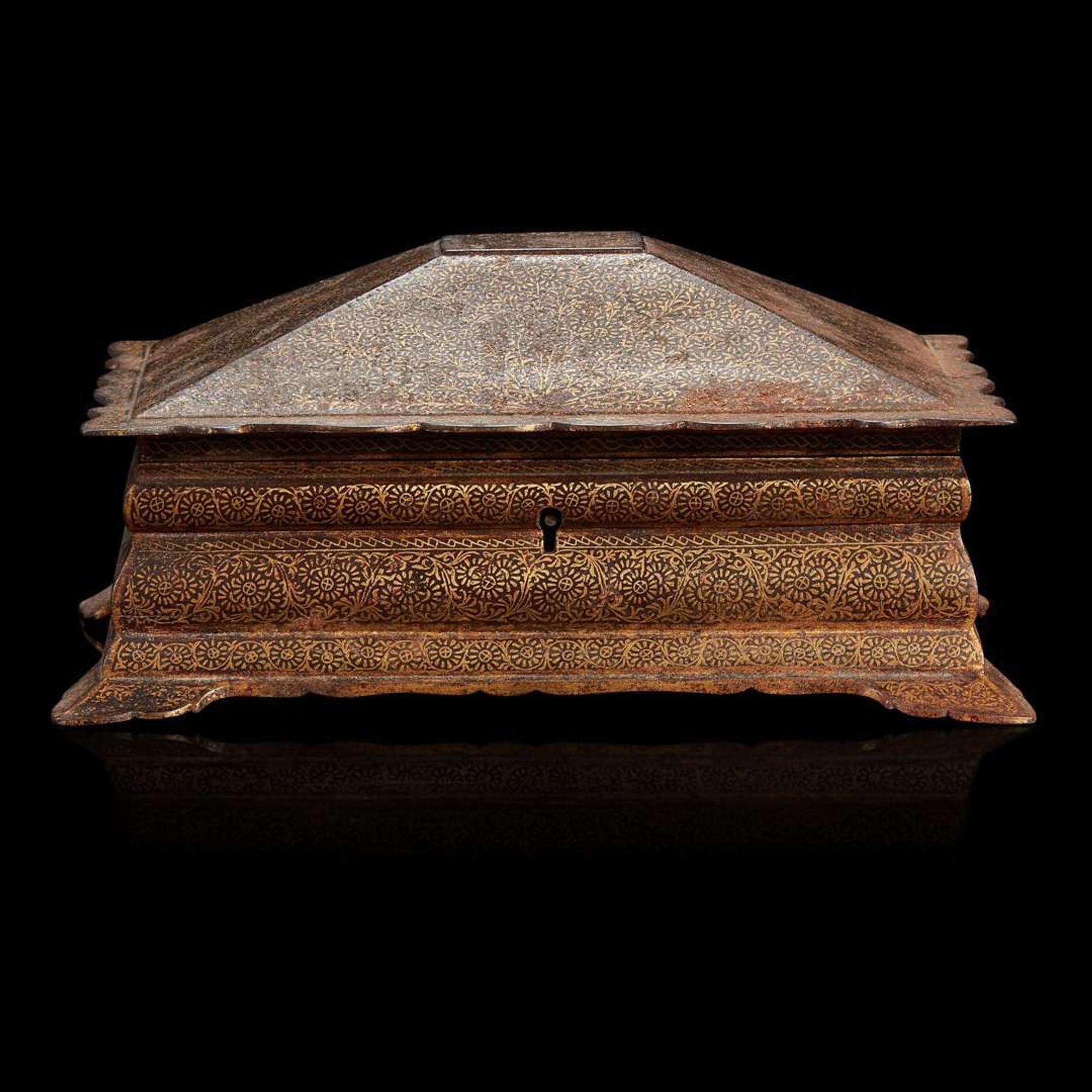 An Indian koftgari casket