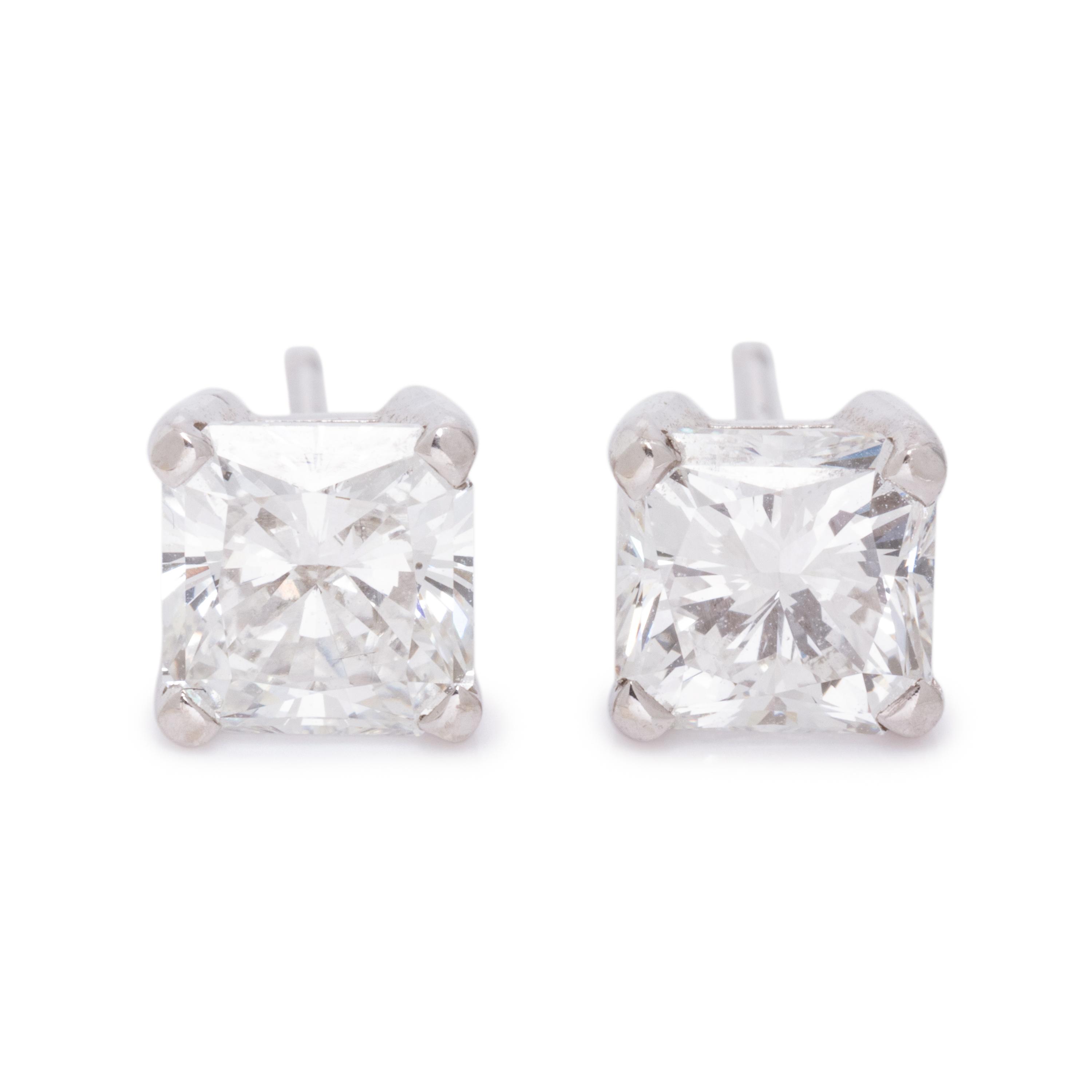 DIAMOND STUD EARRINGS