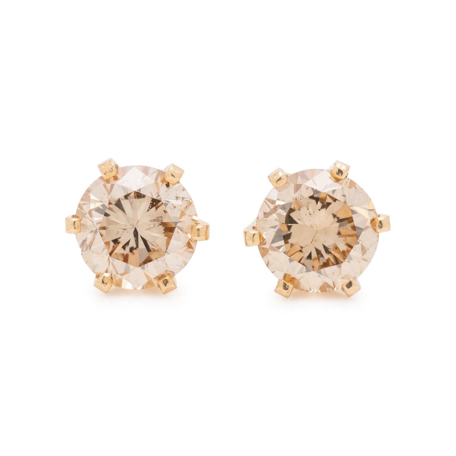 DIAMOND STUD EARRINGS