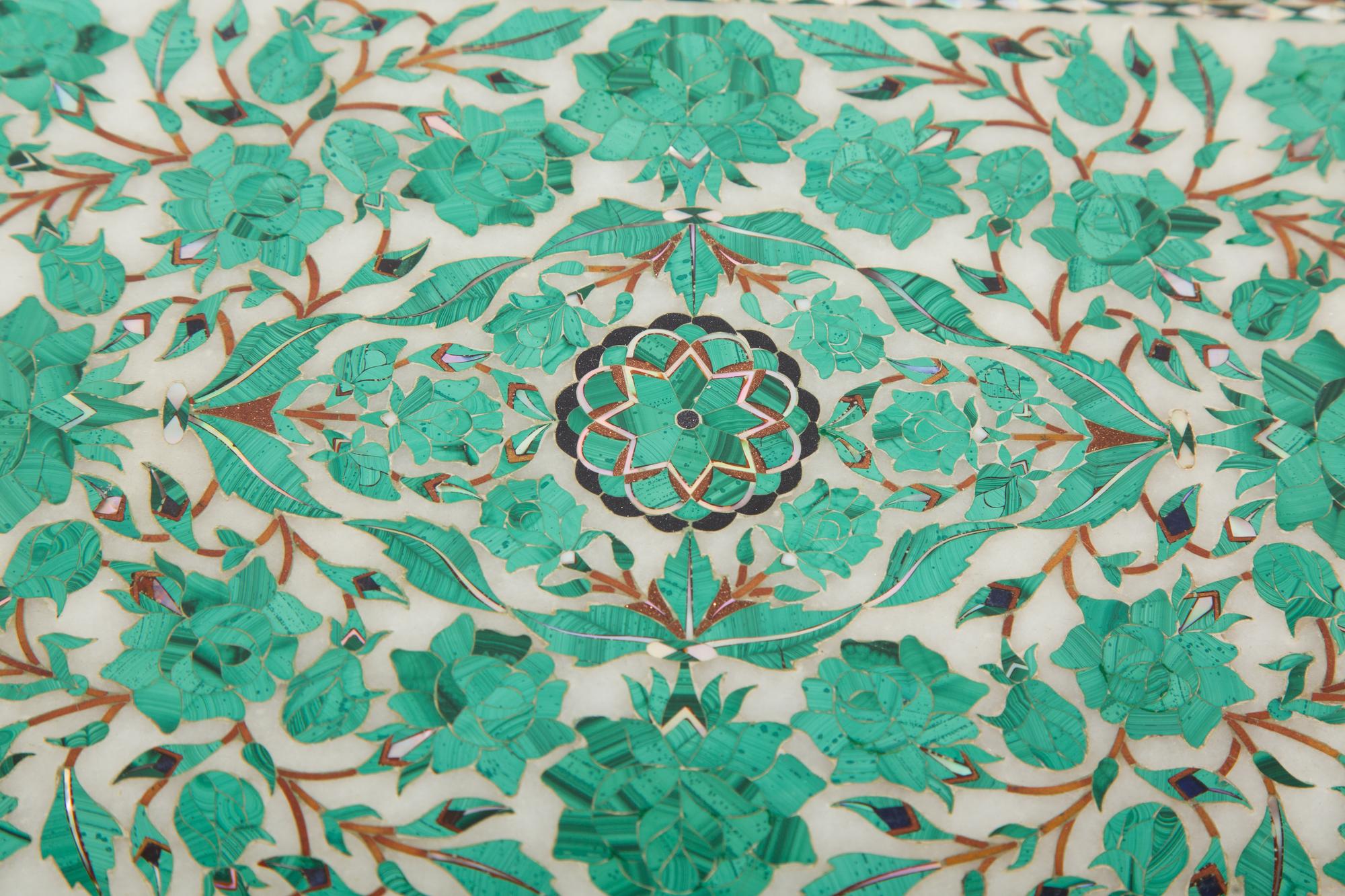 An Indian Malachite and Lapis Lazuli Inlaid Alabaster Box