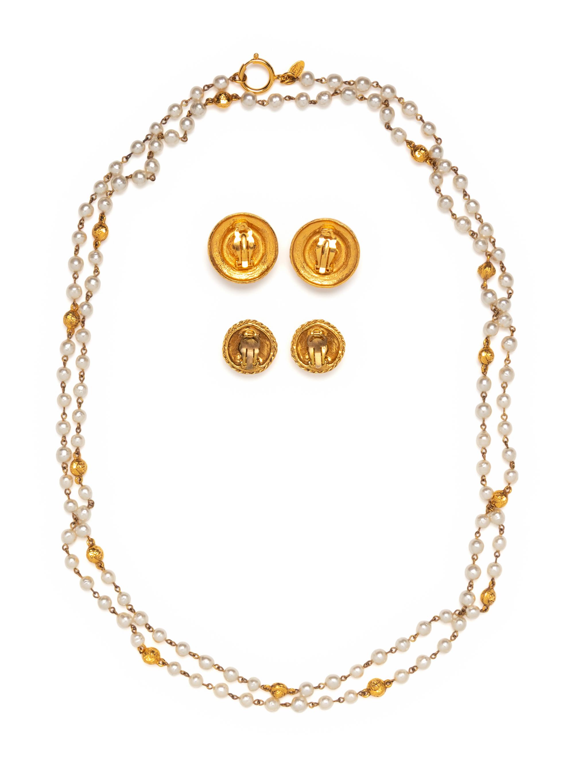 CHANEL, SAUTOIR AND TWO EAR CLIPS