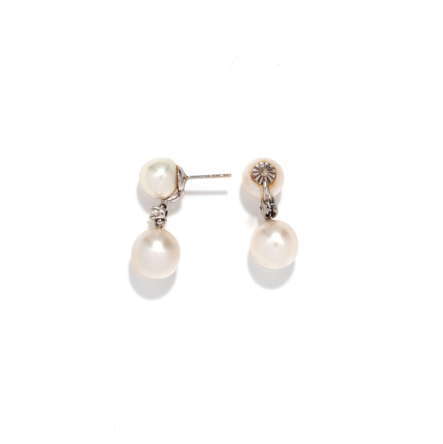 CULTURED PEARL AND DIAMOND SET