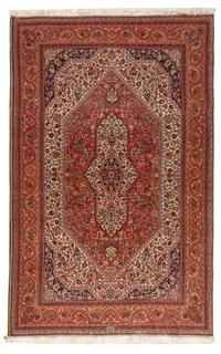 A Bijar Wool Rug 6 feet 6 inches x 4 feet 6 inches. — 20TH CENTURY