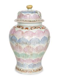 Two Associated Chinese Export Porcelain Jars