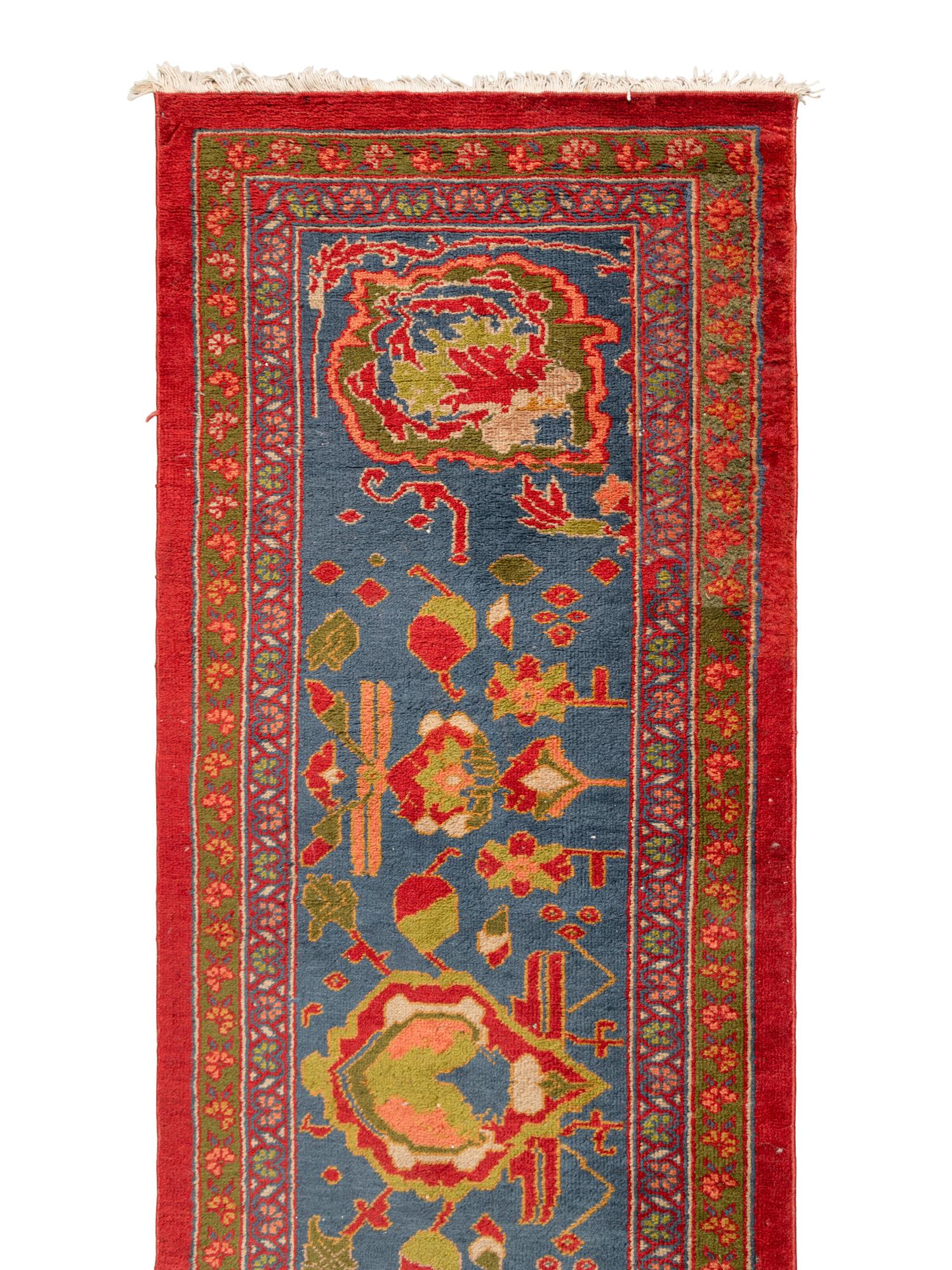 A Sultanabad Wool Runner