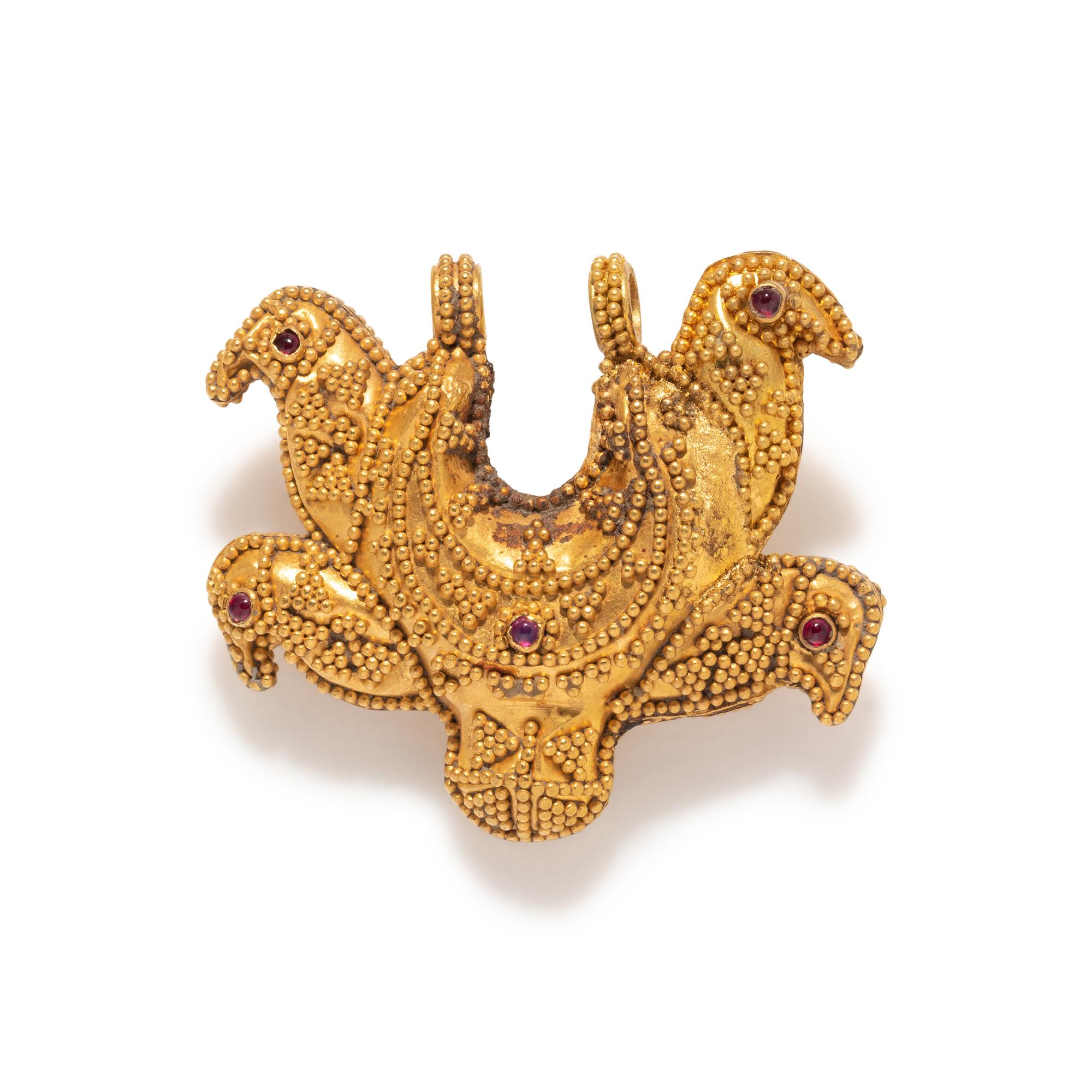 A Late Roman Gold and Garnet Pendant
