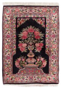 A Pakistani Pictorial Wool Rug 4 feet 5 inches x 3 feet 2 inches. — SECOND HALF 20TH CENTURY
