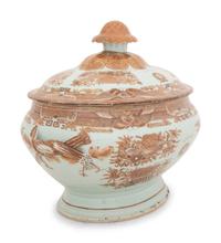 A Chinese Export Porcelain Fitzhugh Soup Tureen