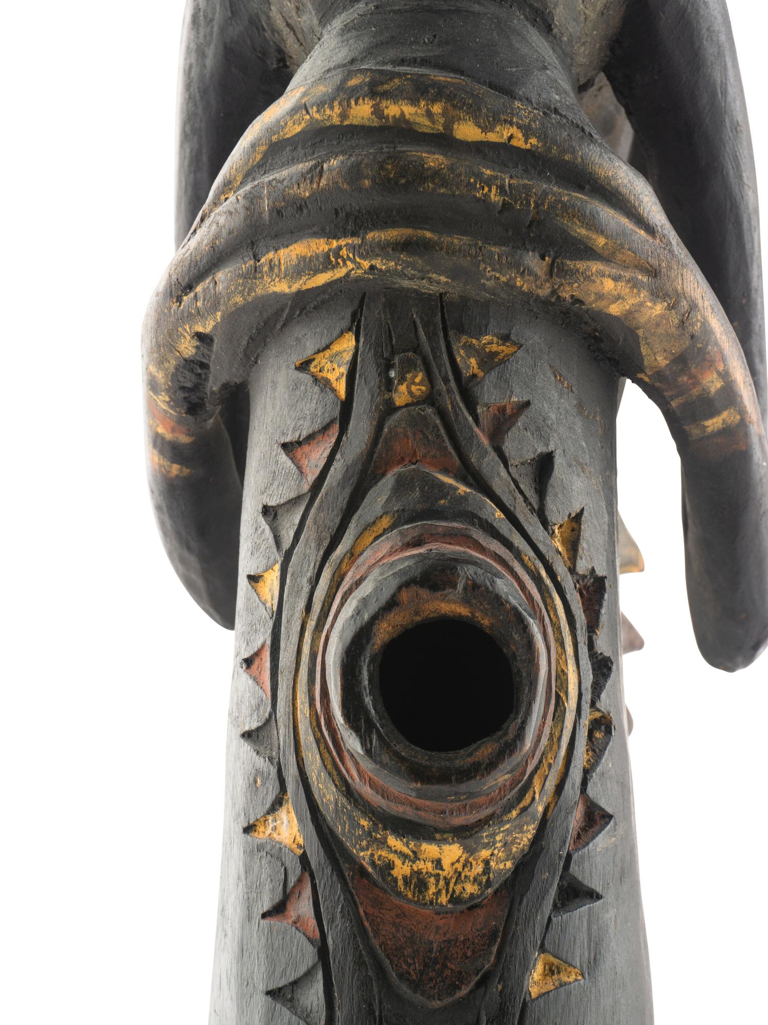 Four Oceanic Flutes with Three Arrow Displays
