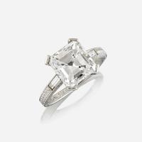 A diamond solitaire