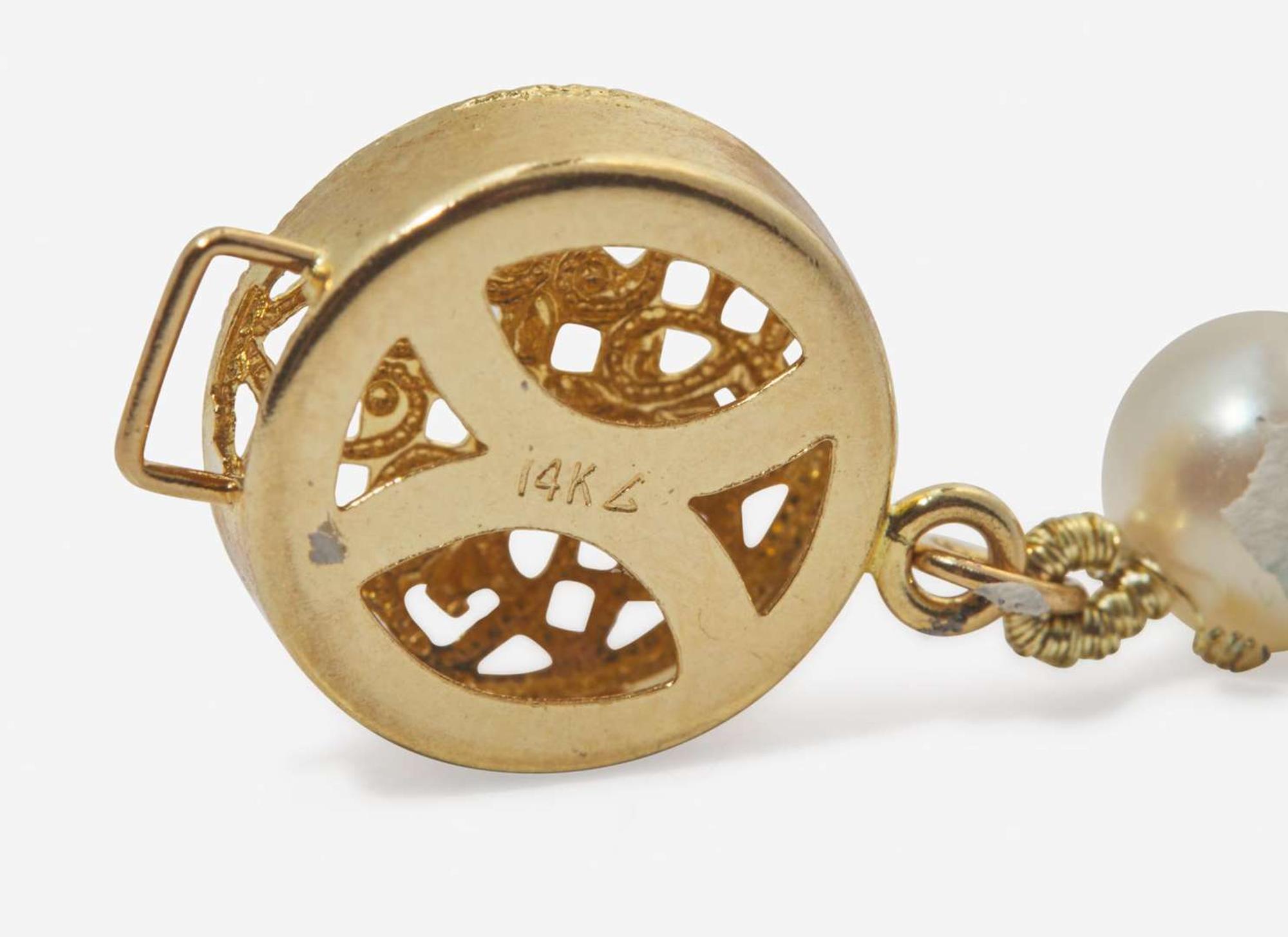 A Set of Yellow Gold and Organic Gemstone Jewelry