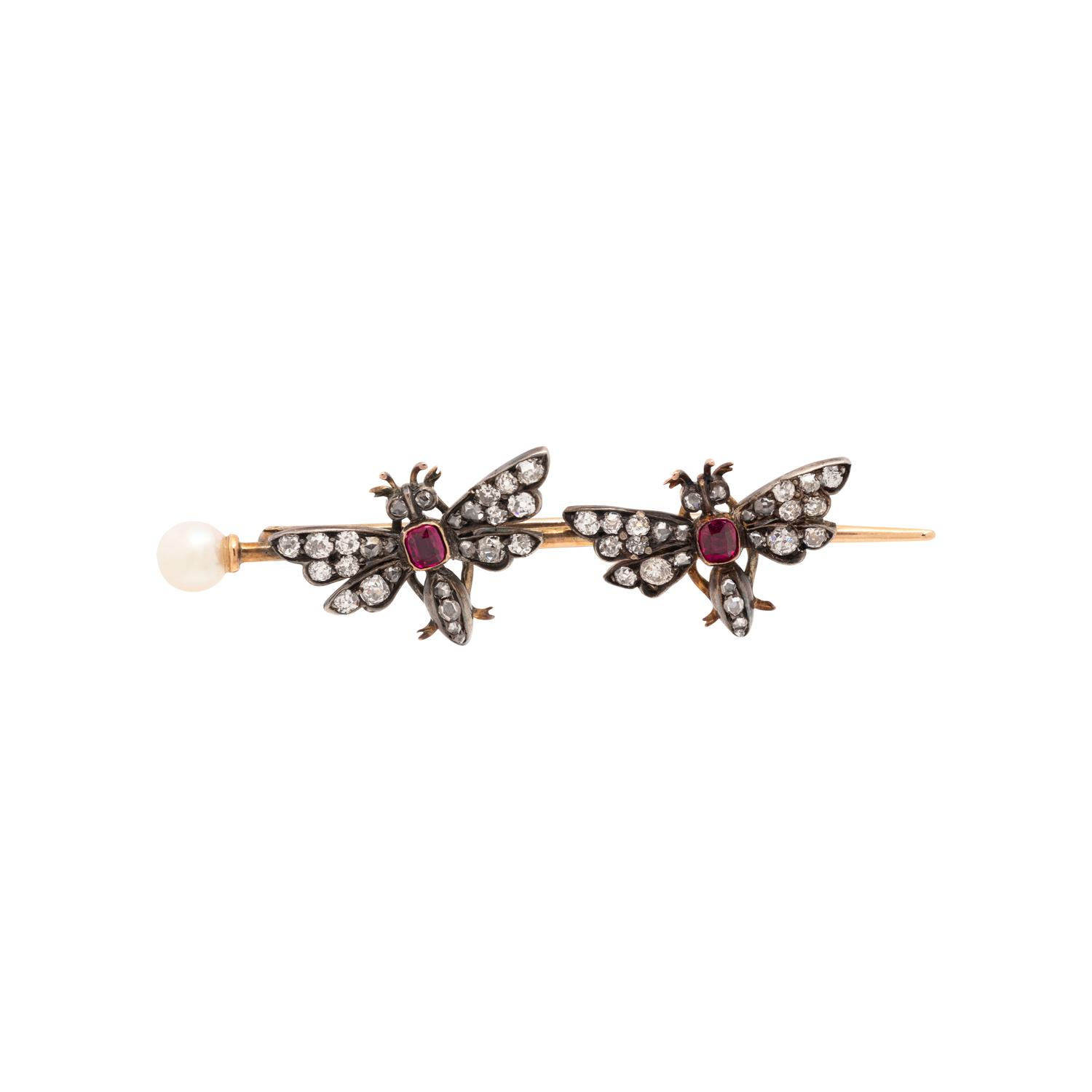ANTIQUE, DIAMOND AND RUBY BROOCH