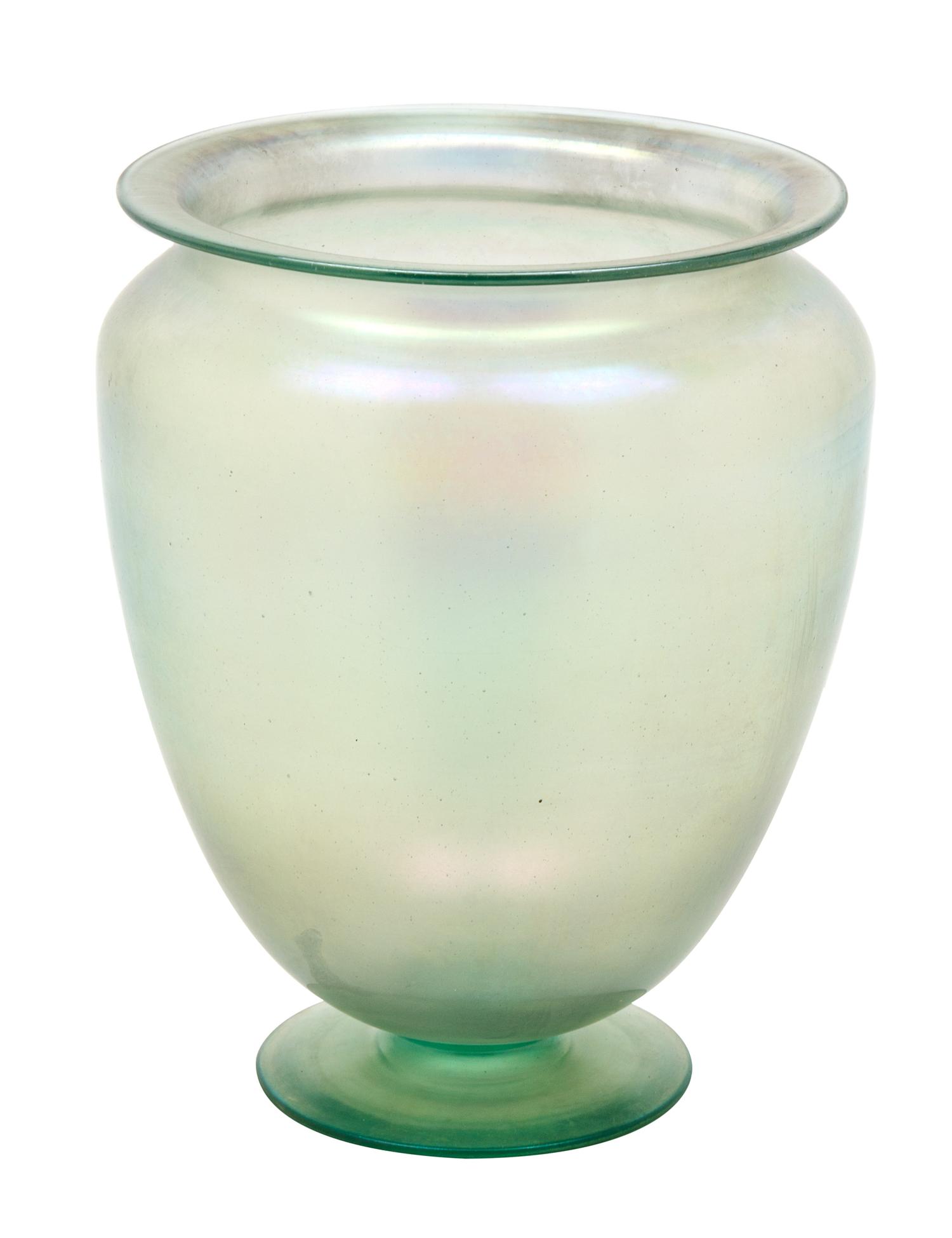 Steuben, FIRST HALF 20TH CENTURY, a Verre de Soie glass vase