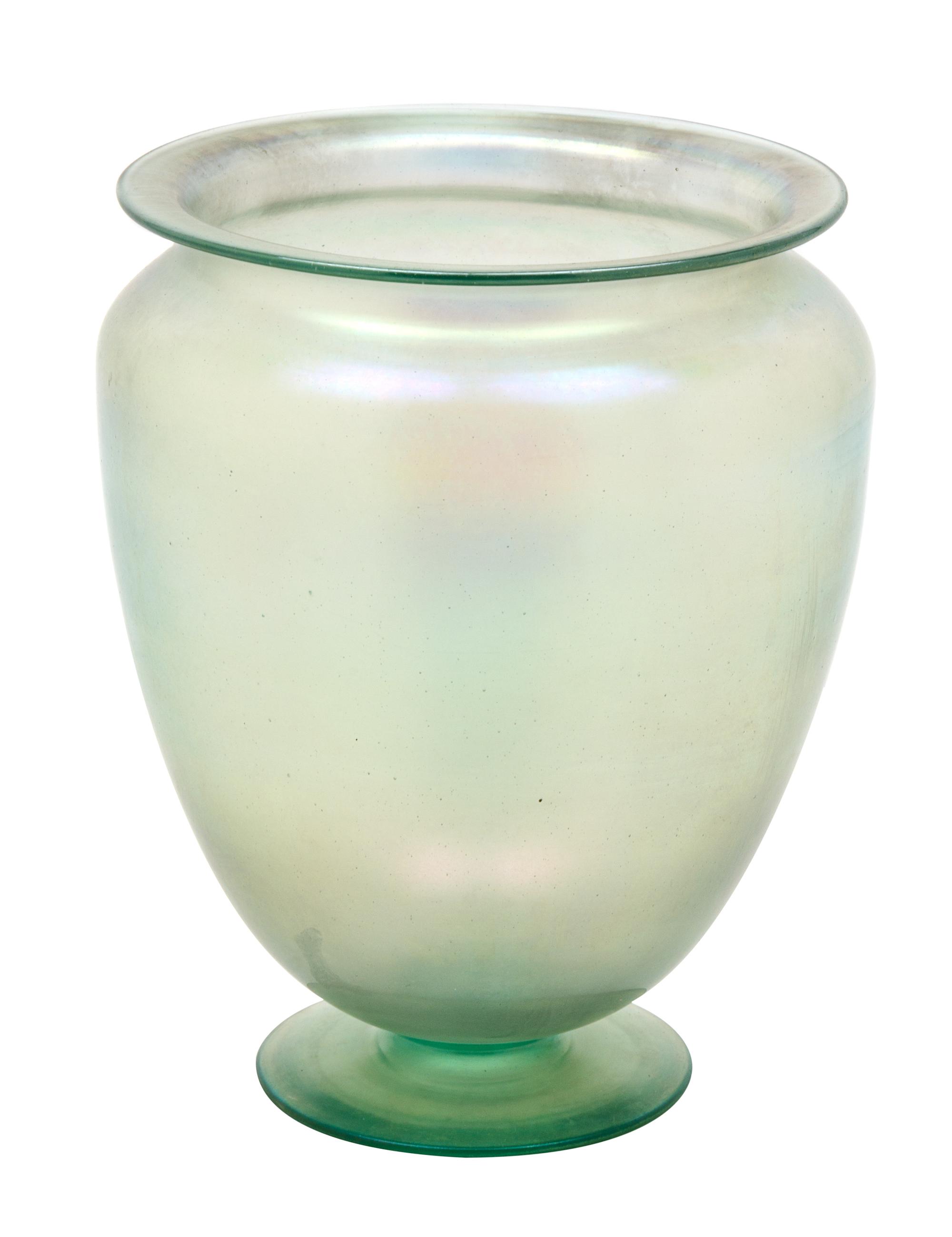 Steuben, FIRST HALF 20TH CENTURY, a Verre de Soie glass vase