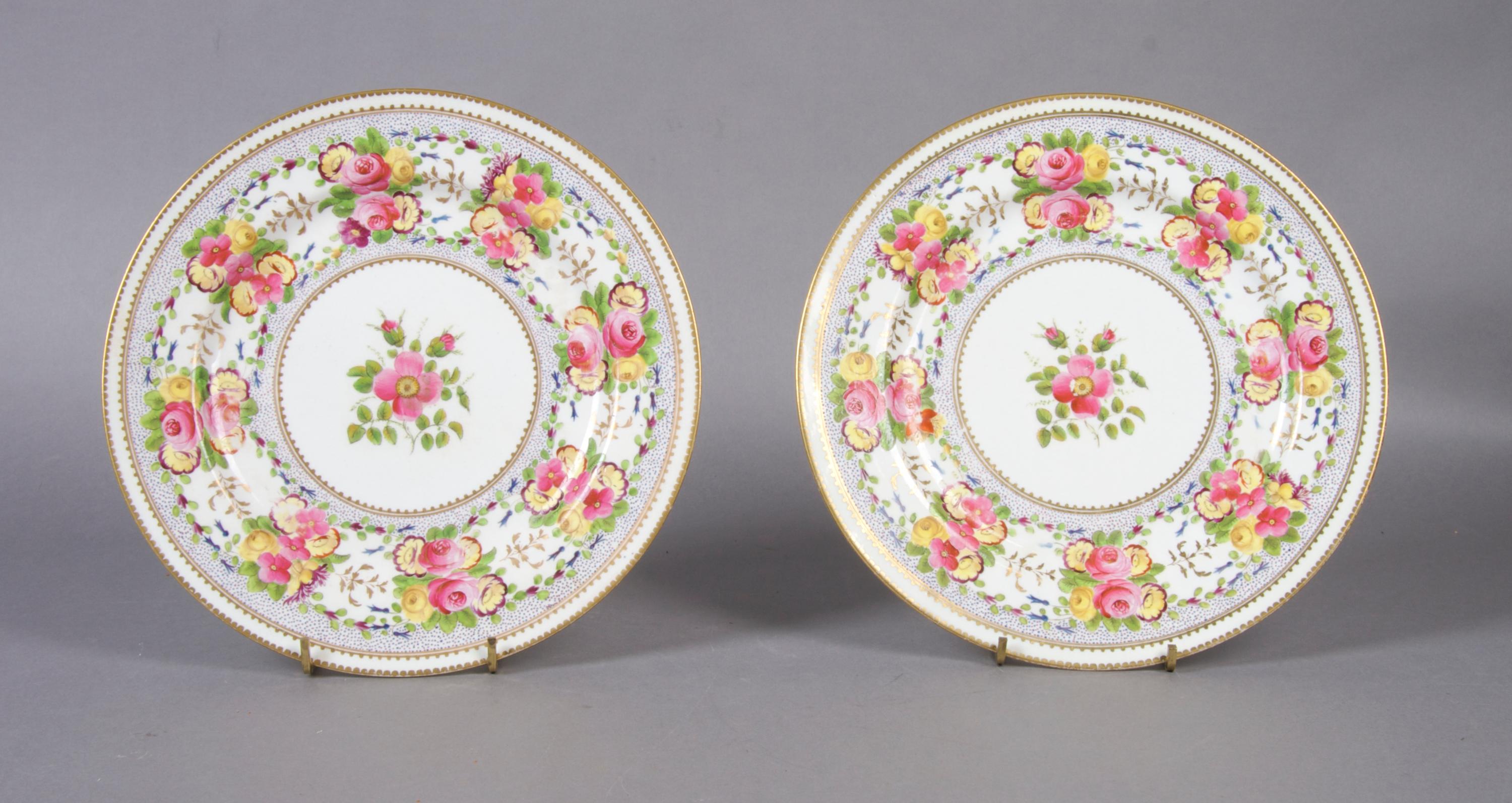 A Pair of Chamberlain Plates, Diameter 8 3/4 inches.