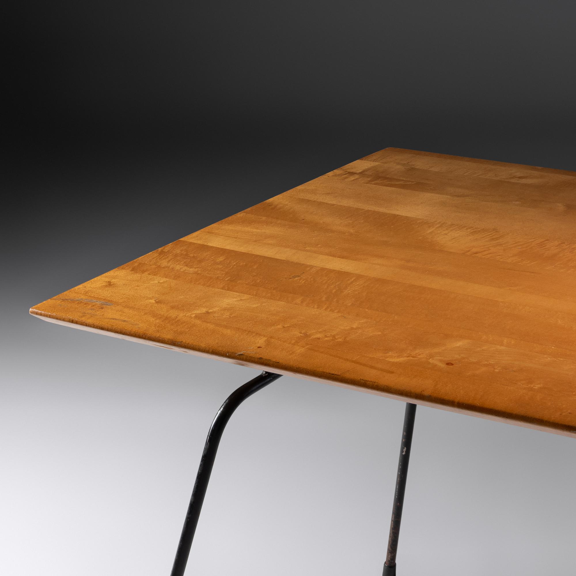 'Planner Group' Table Winchendon, USA