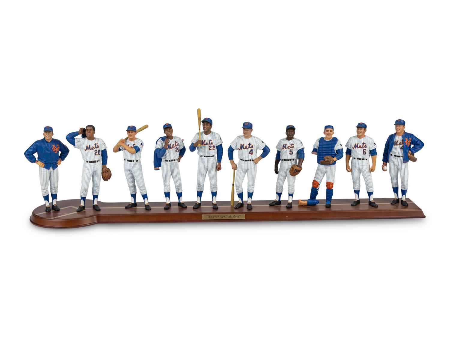 A 1969 New York Mets Danbury Mint Figure Display,