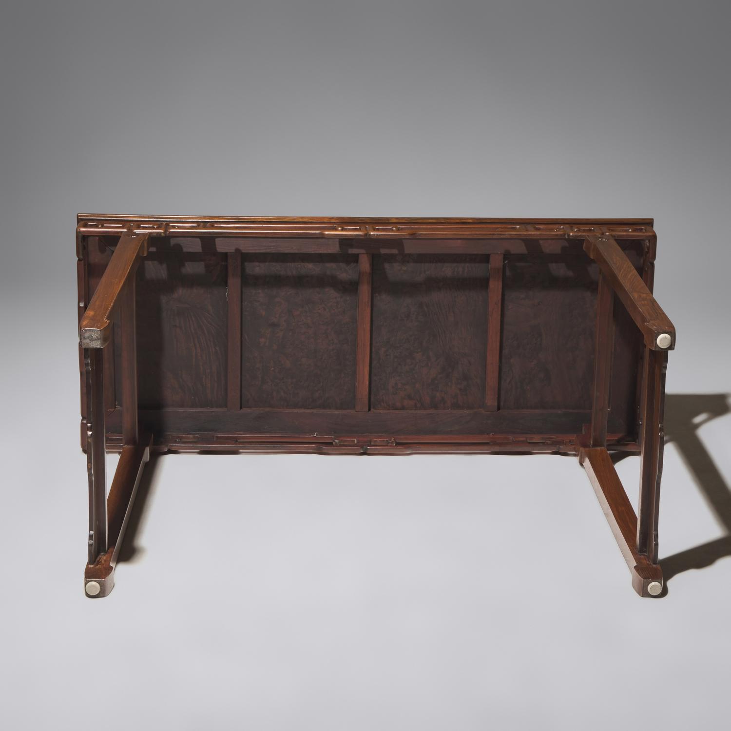 A Chinese Hardwood and Huamu Side Table, Bianzhuo , 20th Century 二十世紀 樺木及硬木拐子龍紋邊桌