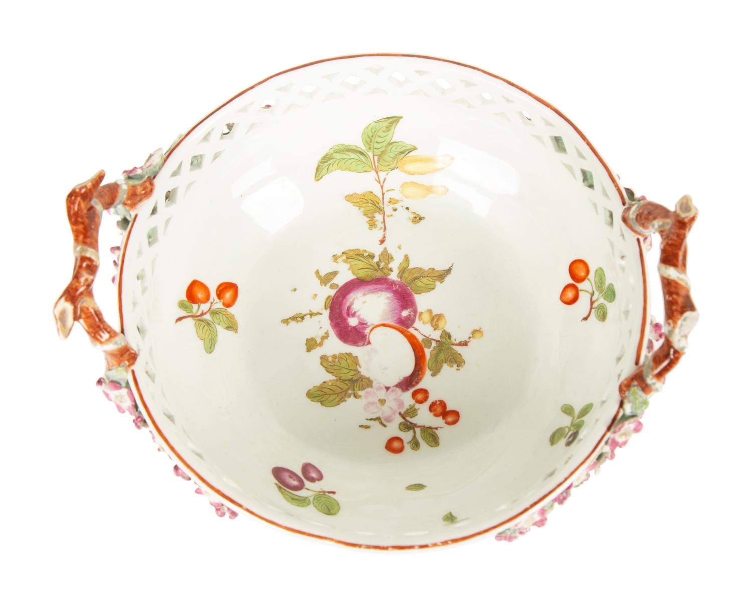 Three Chelsea Porcelain Articles — 18TH CENTURY