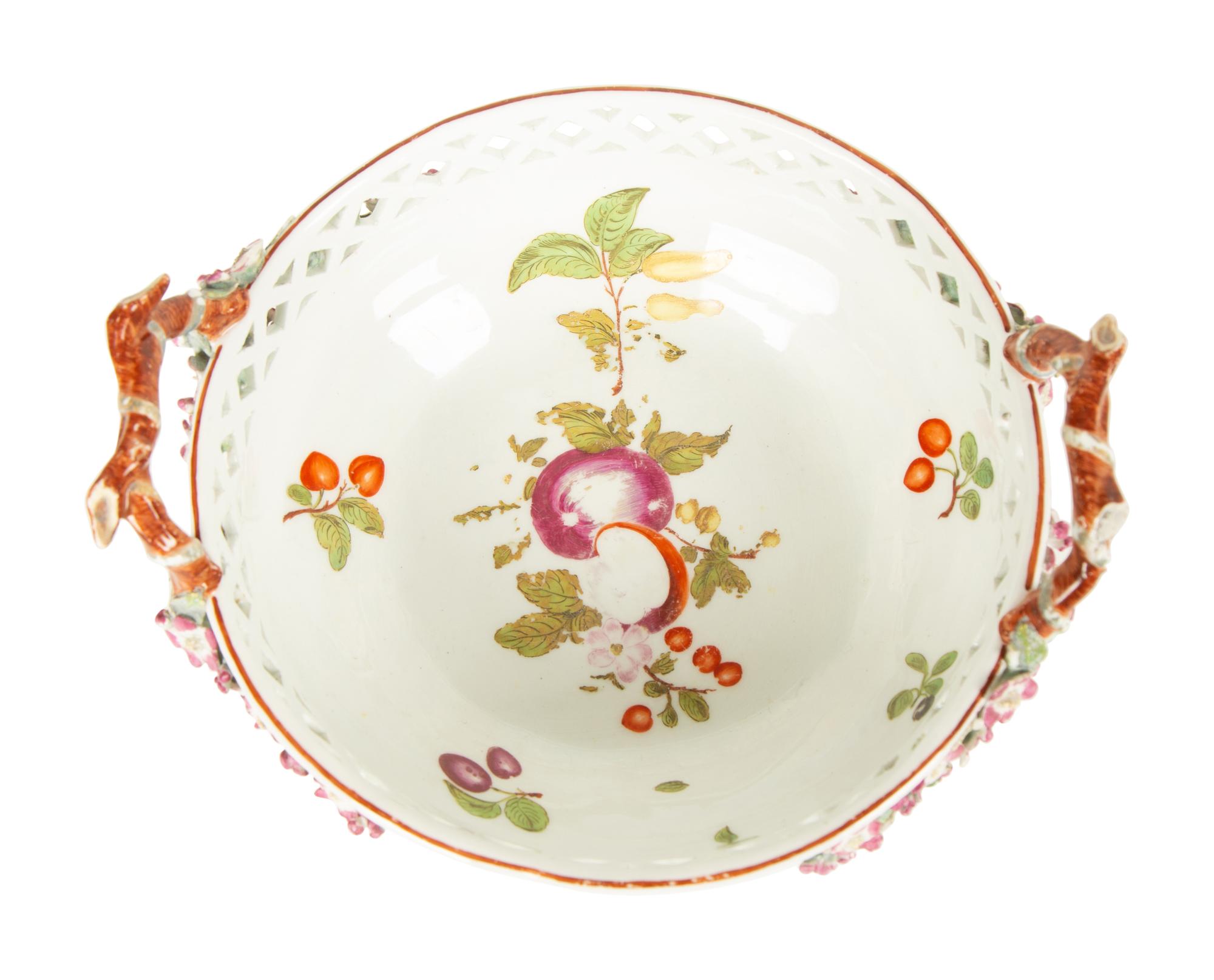 Three Chelsea Porcelain Articles — 18TH CENTURY