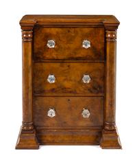 An Edwardian Burl Walnut Chest of Drawers Height 22 x width 17 x depth 10 inches. — LATE 19TH CENTURY