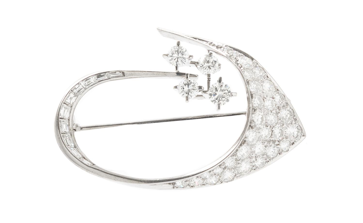 An 18 Karat White Gold and Diamond Brooch, Swiss, 4.90 dwts.
