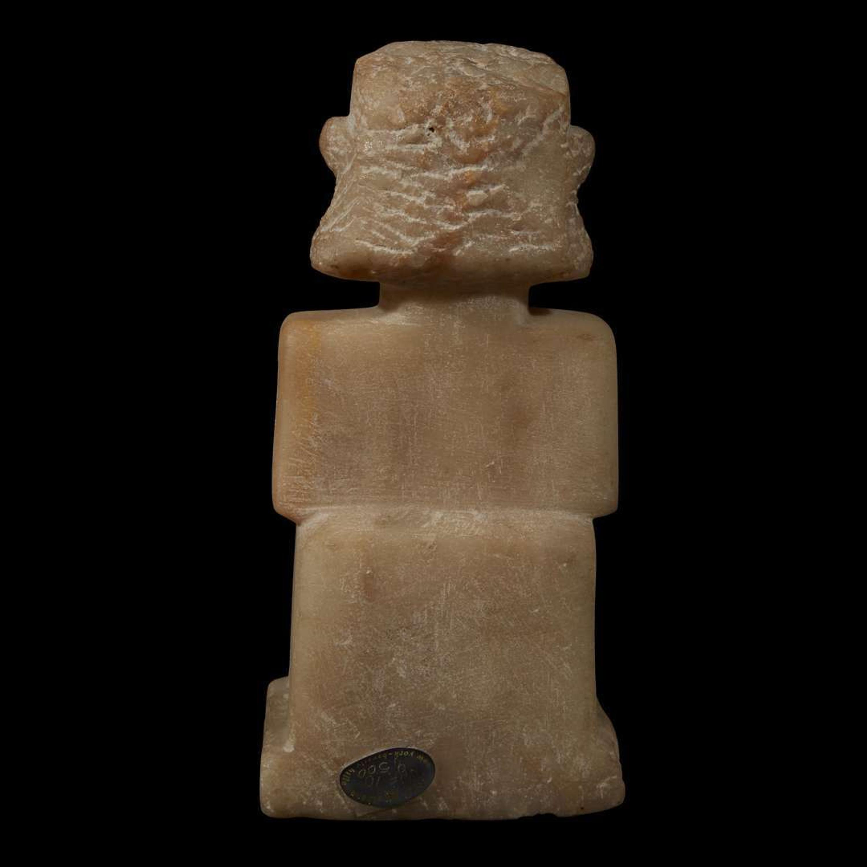 SOUTH ARABIAN SABEAN FIGURE OF A SEATED WOMAN 3rd-1st Century BC