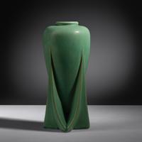 Vase, model 127, c. 1910 Teco, USA