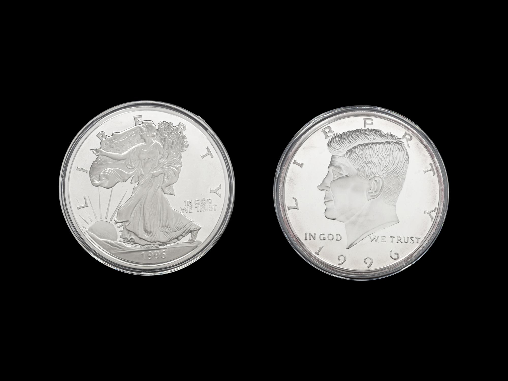 [PRIVATE ISSUE] Two 1/2-Pound Silver Rounds