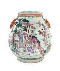 A Chinese Famille Rose Porcelain 'Deer' Vase