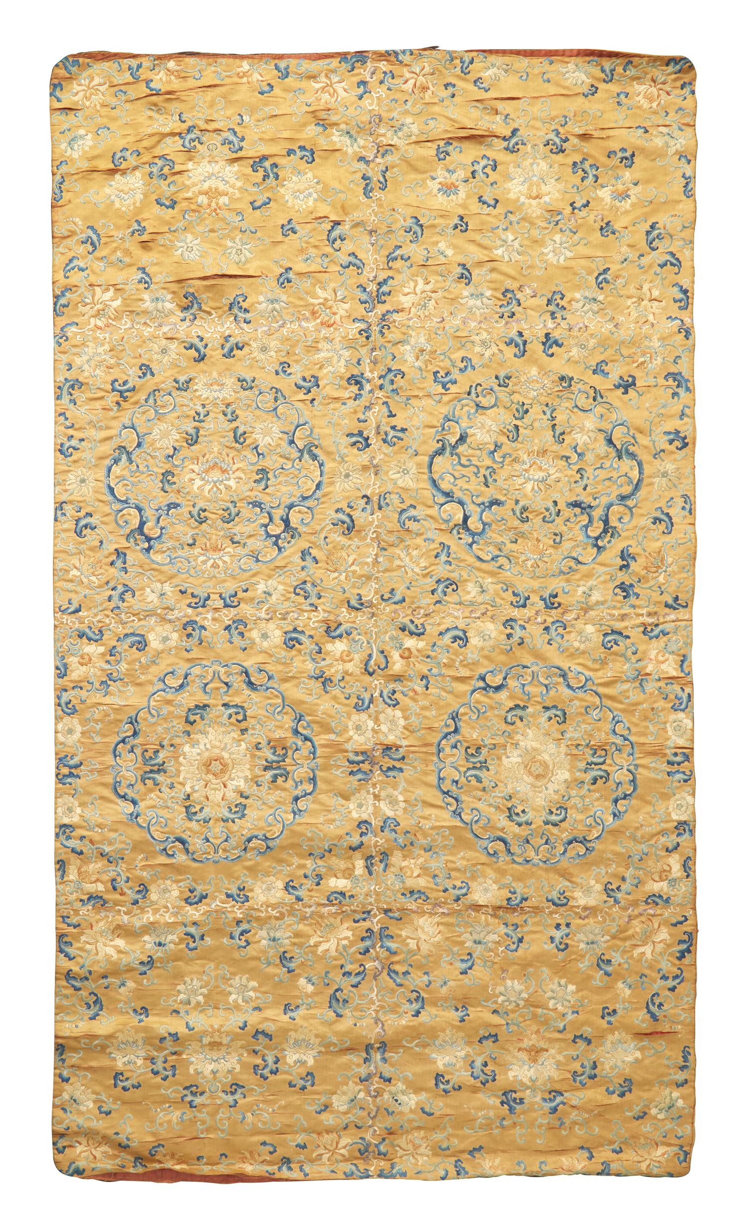 A Chinese Embroidered Silk Coverlet, Qing Dynasty, 18th/Early 19th Century 清中期 龍紋緞子織錦