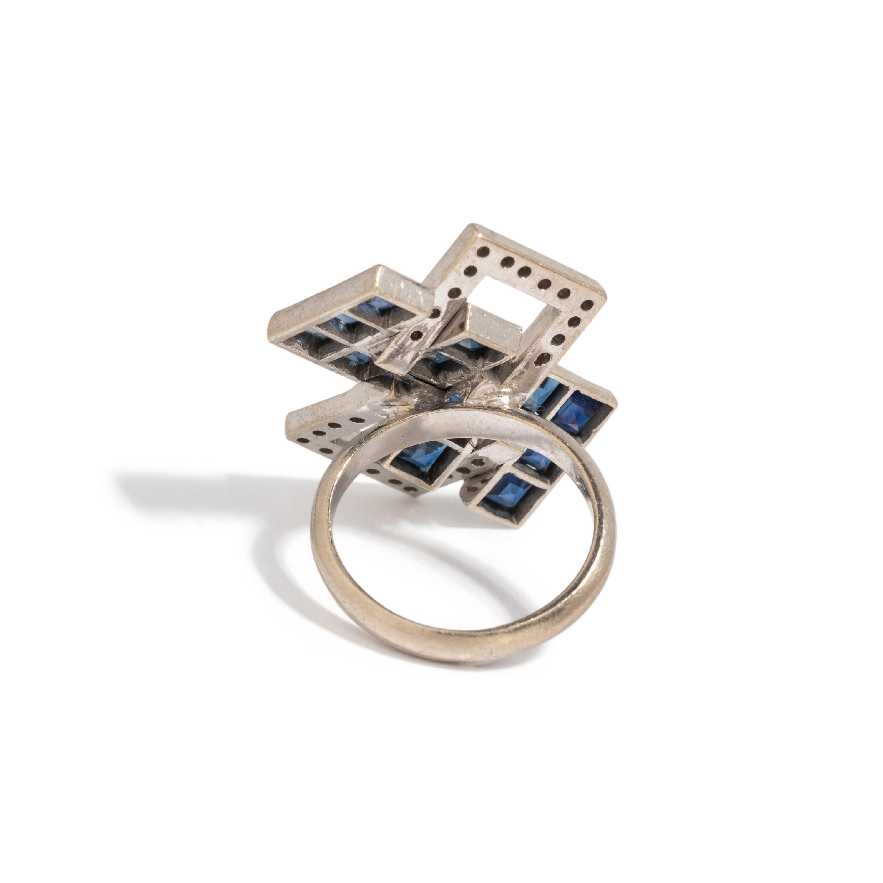 DIAMOND AND SAPPHIRE RING