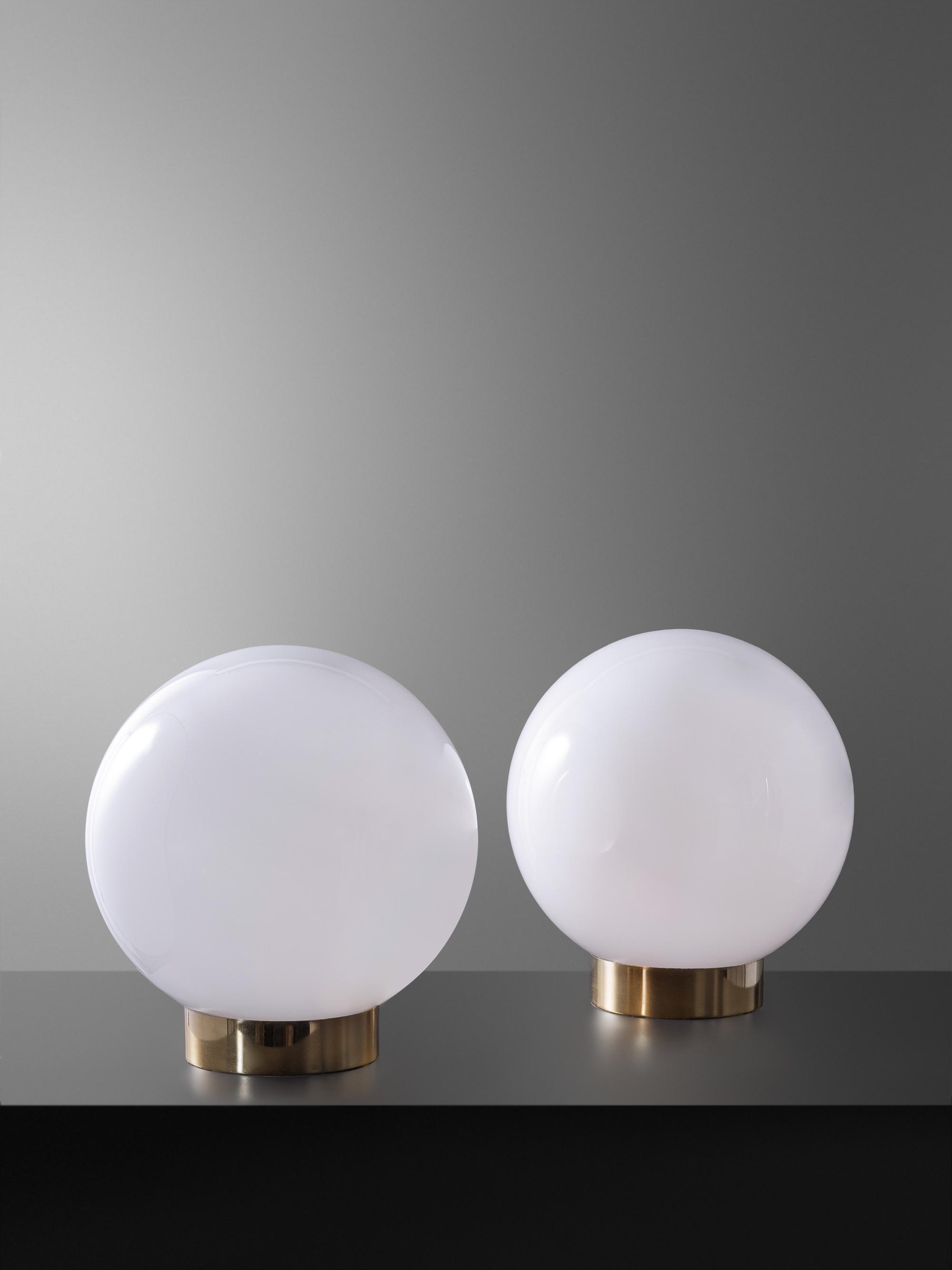 Globe Lamps