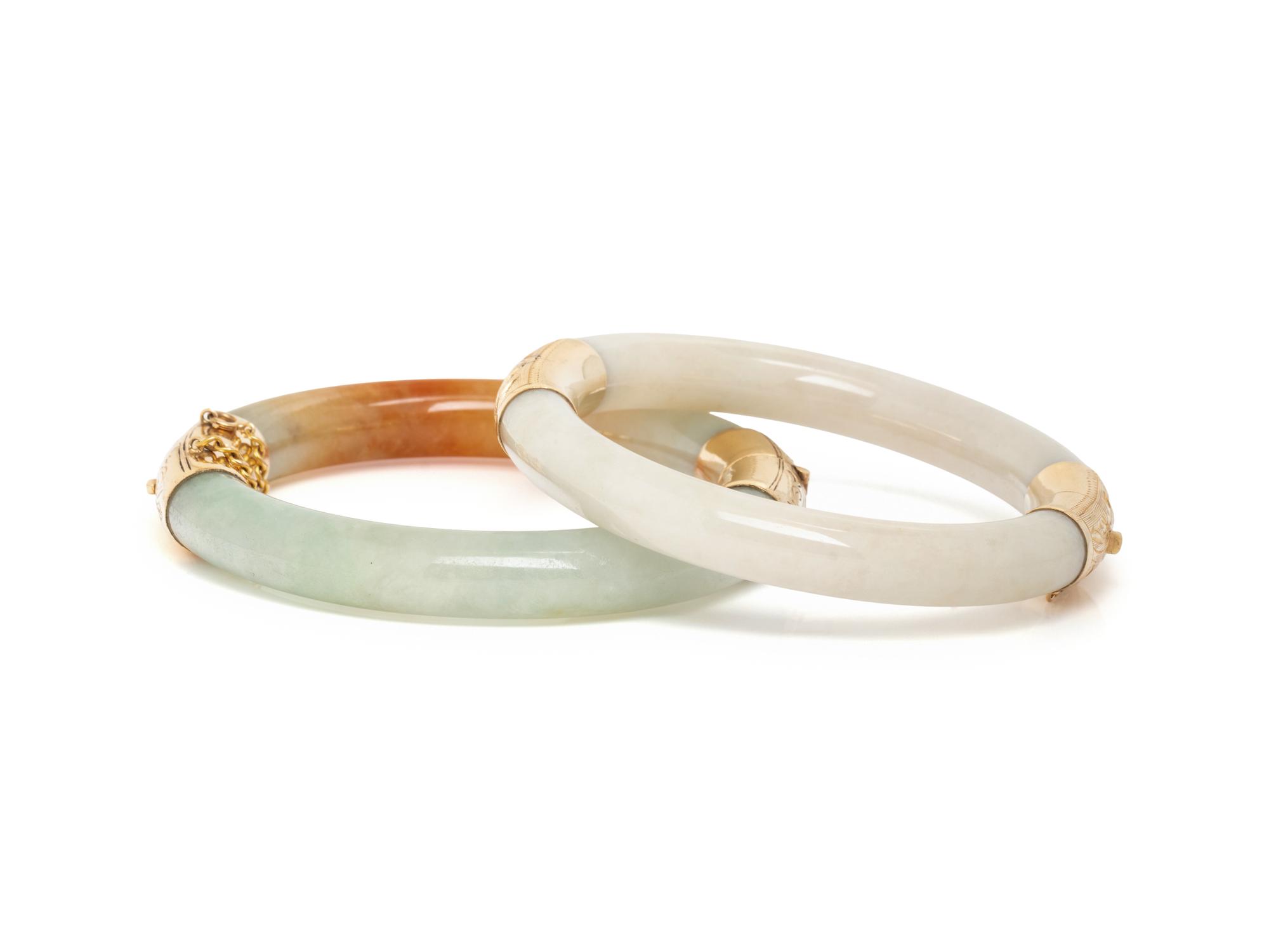 PAIR OF YELLOW GOLD AND JADE BANGLE BRACELET