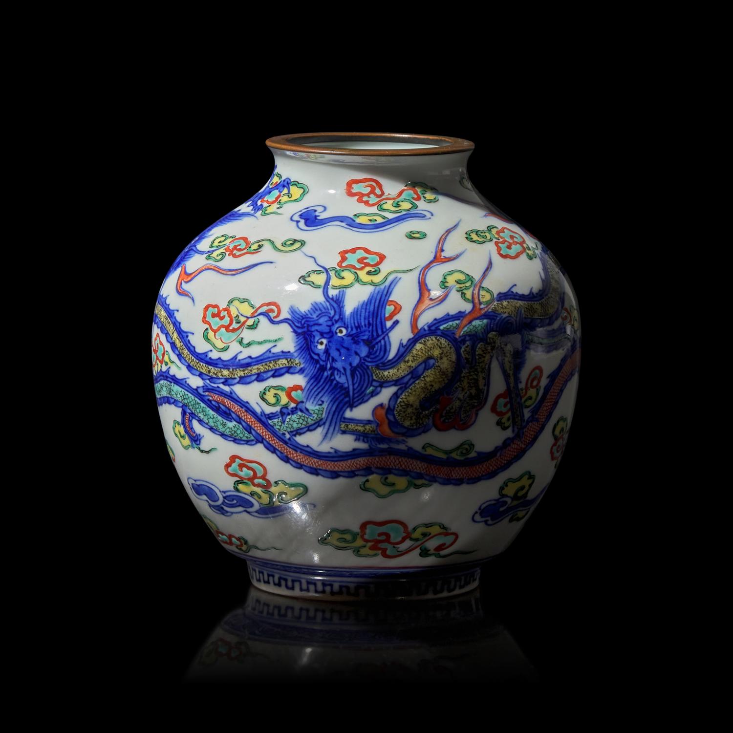 A Wucai -Decorated Vase and a 'Dragon' Bulb Dish, Makuzu Kozan