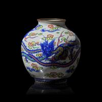 A Wucai -Decorated Vase and a 'Dragon' Bulb Dish, Makuzu Kozan