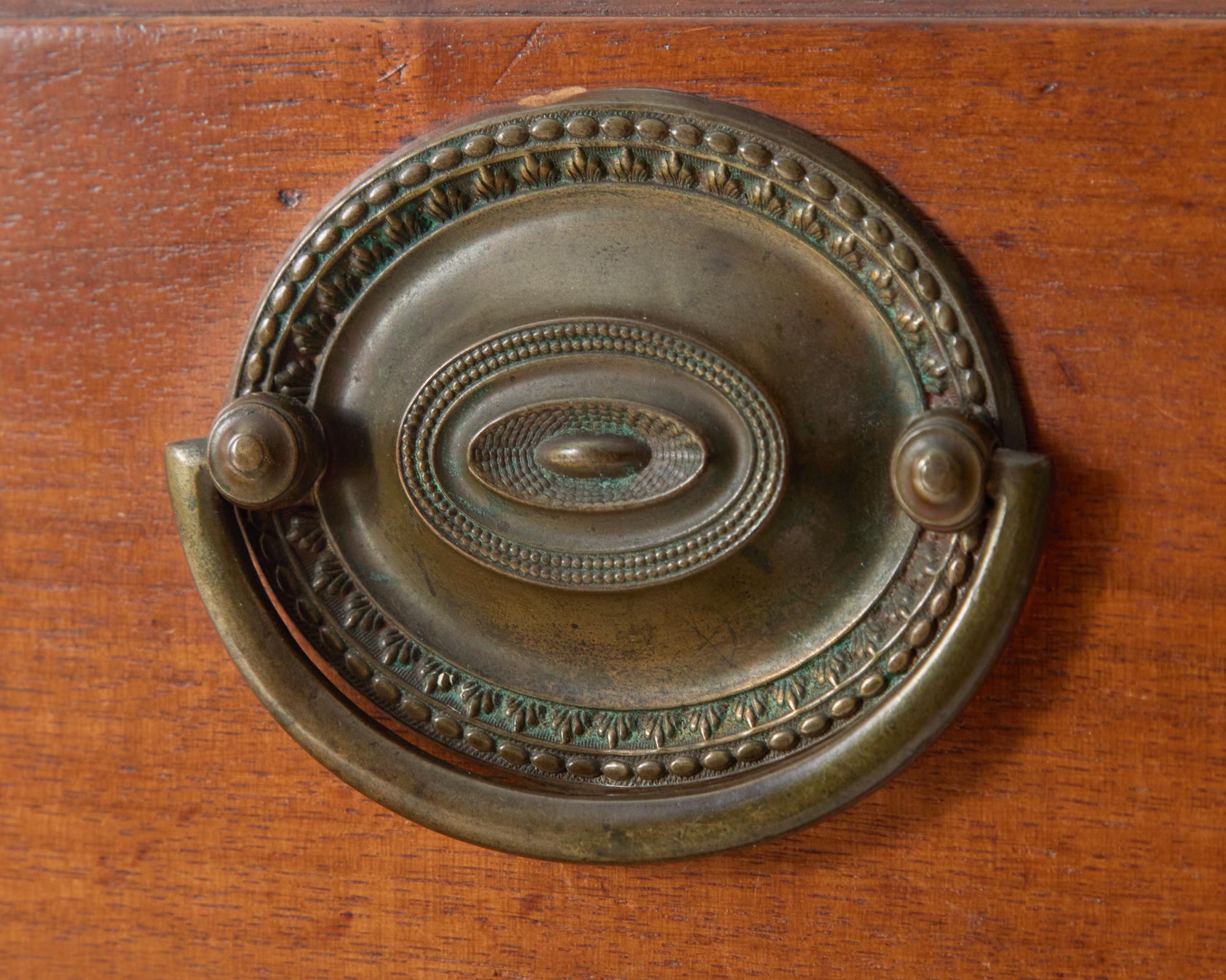 A Federal Walnut Linen Press, New York or New Jersey, Circa 1800