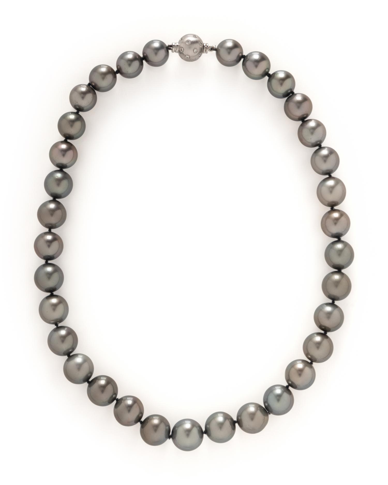TAHITIAN CULTURED PEARL AND DIAMOND NECKLACE