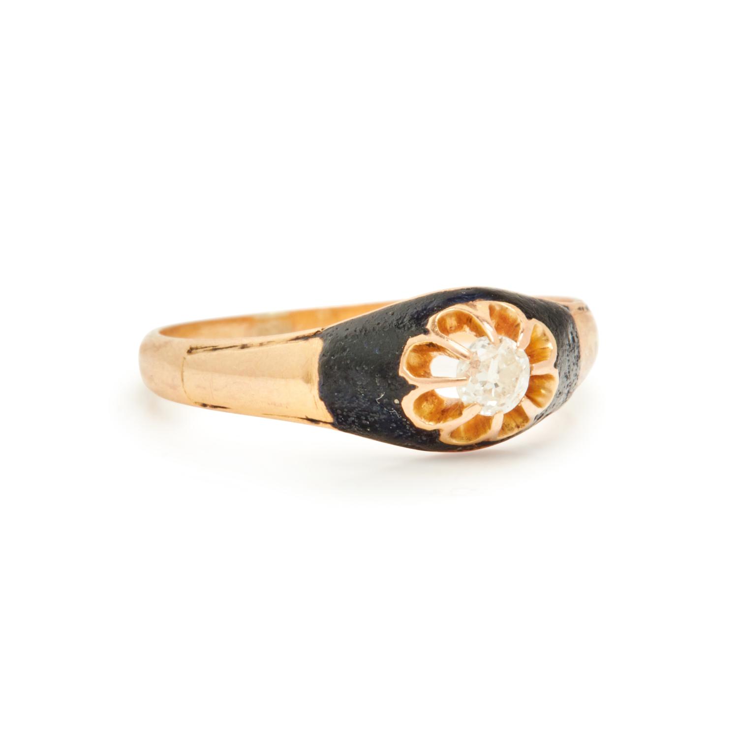 COLLECTION OF GOLD RINGS