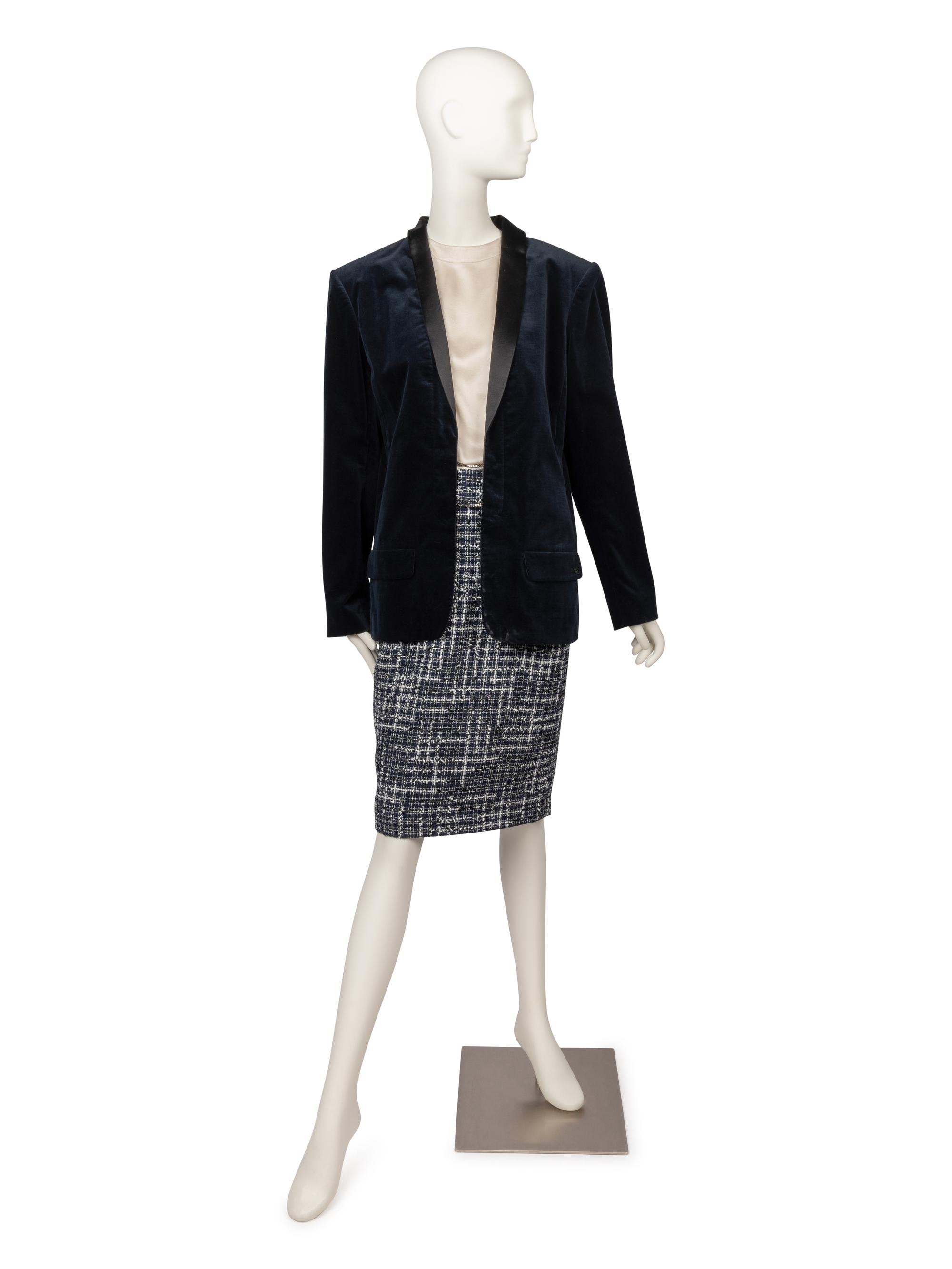 Chanel Velvet Blazer NWT, 2018
