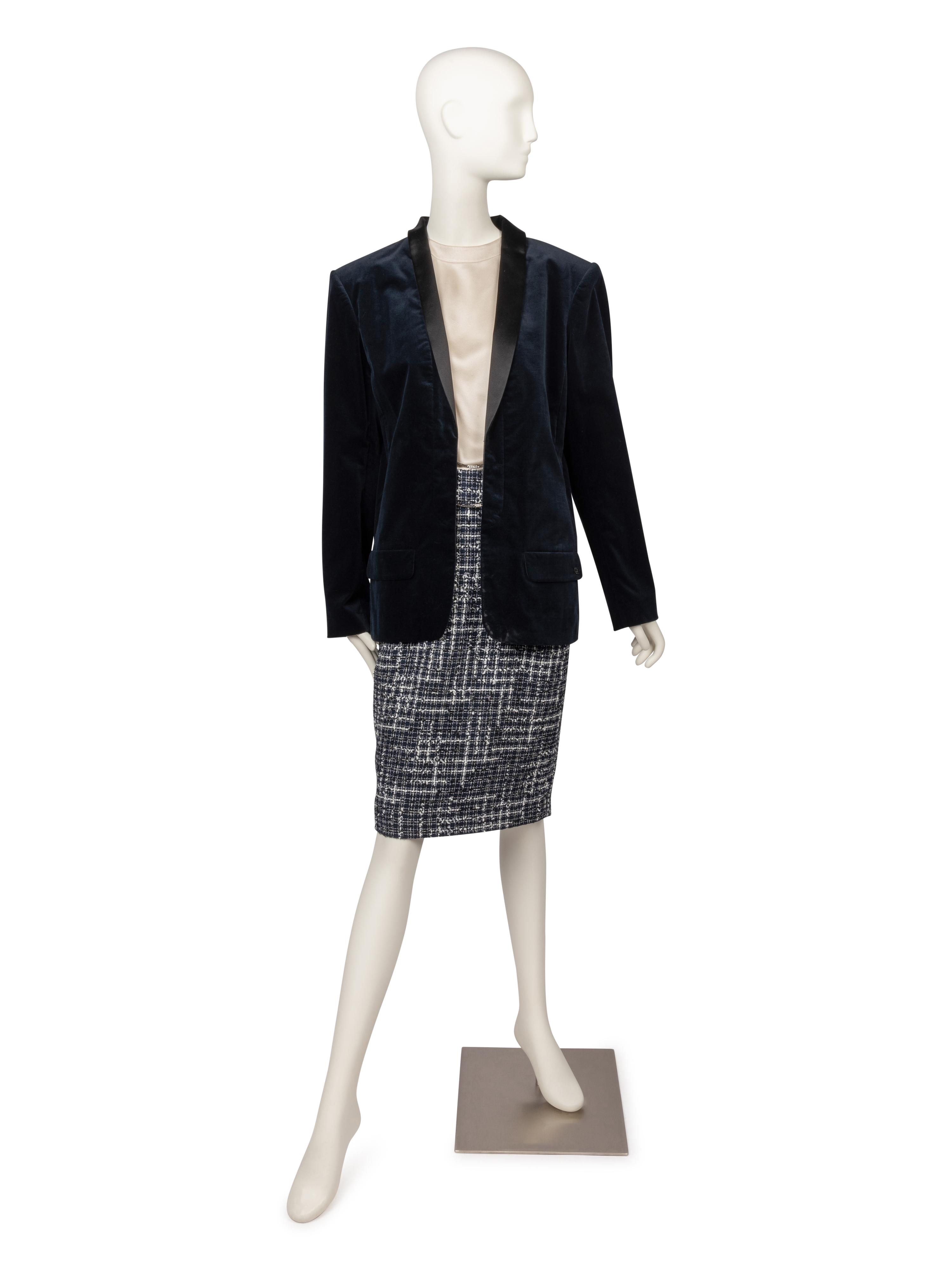 Chanel Velvet Blazer NWT, 2018