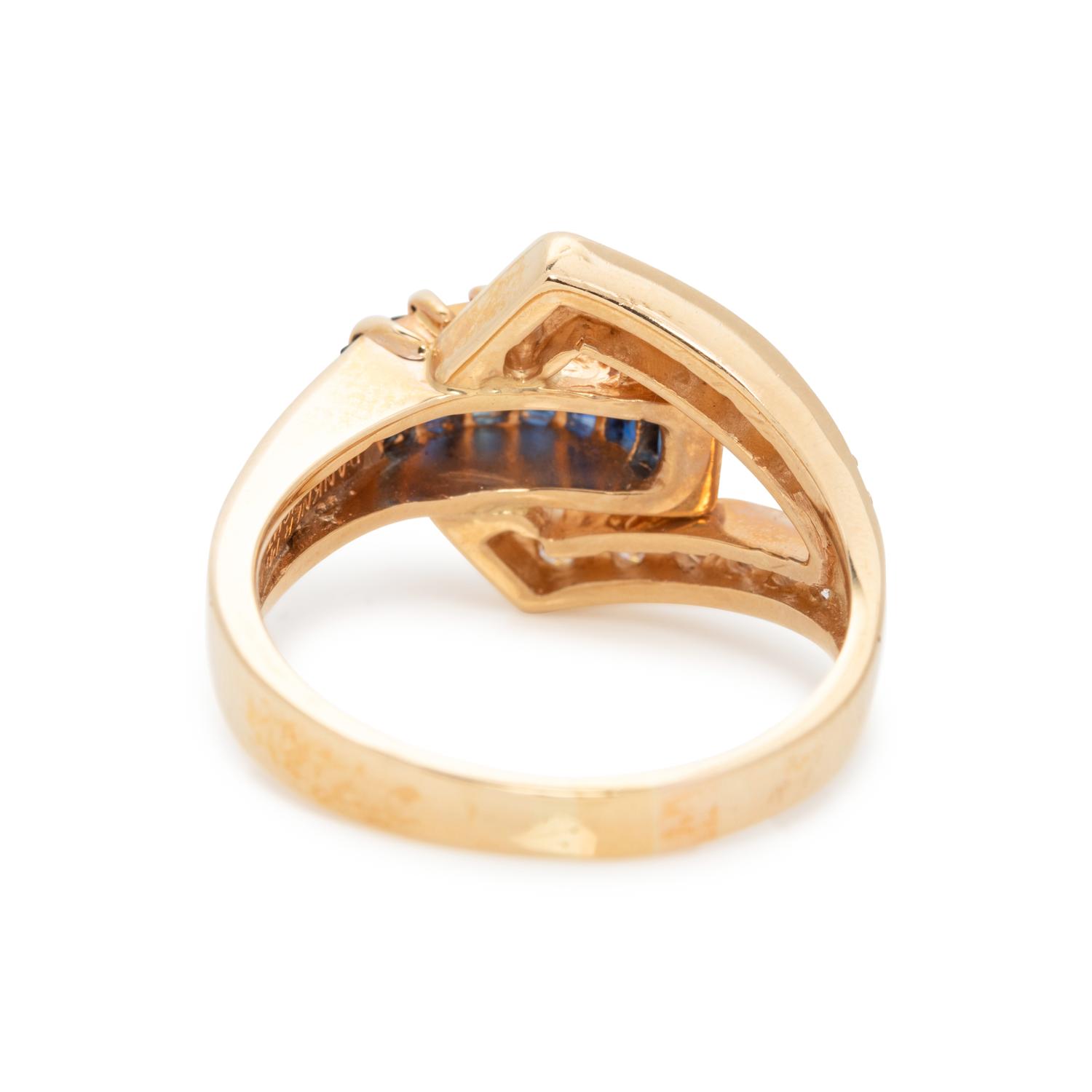 HENRY DANKNER, SAPPHIRE AND DIAMOND RING