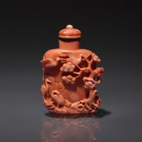 A Finely-Carved Coral Snuff Bottle, Guangxu Period — 清光緒 珊瑚雕松鶴圖鼻煙壺