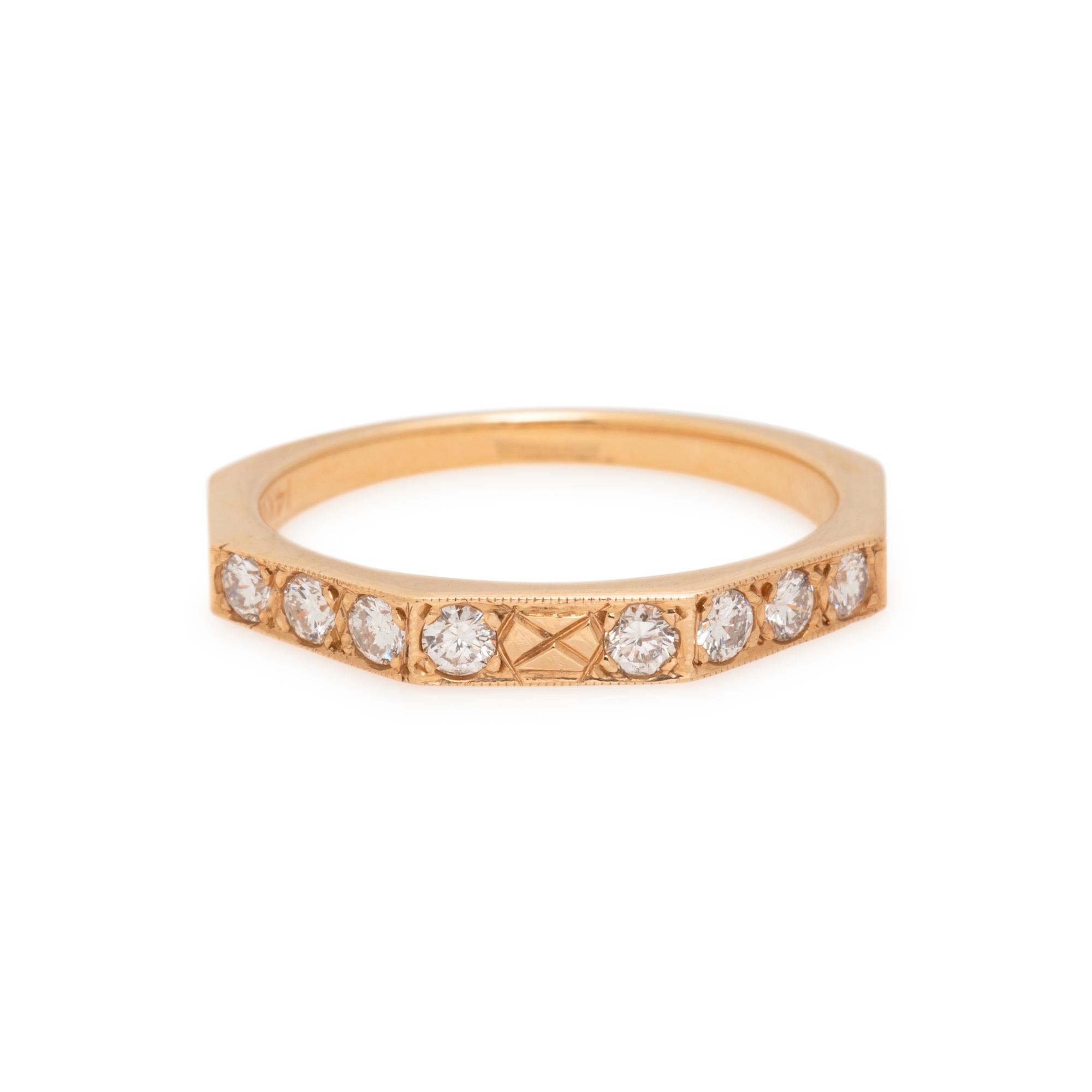 YELLOW GOLD AND DIAMOND RING