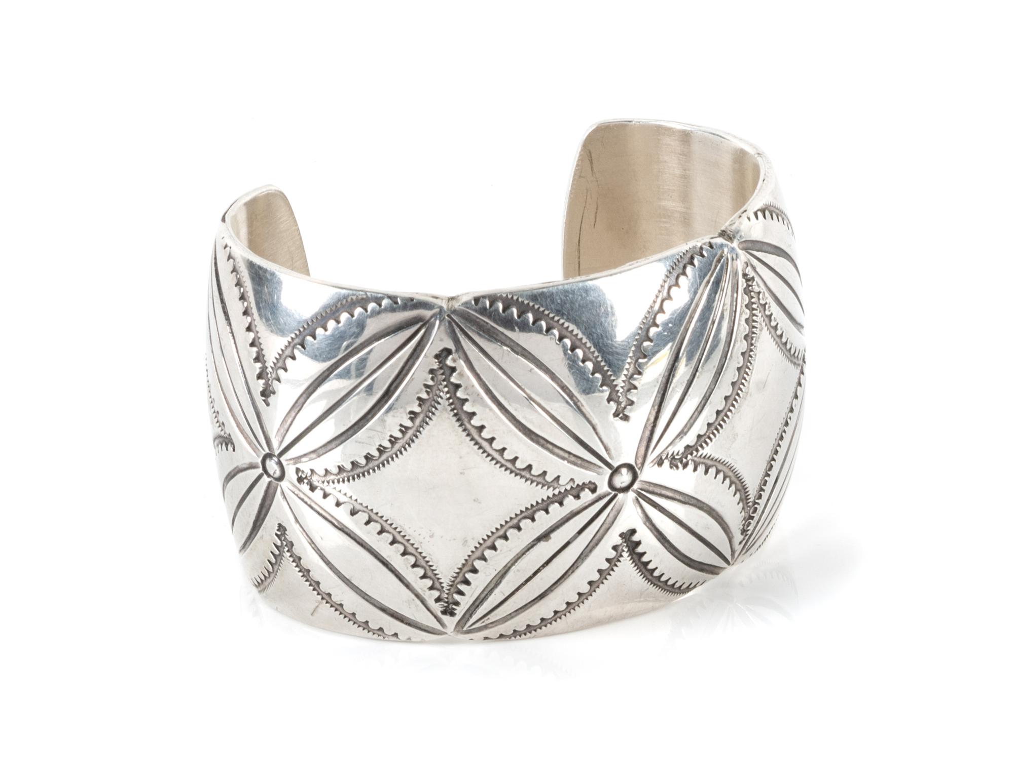 Jennie Blackgoat Length 5 1/4 x opening 1 1/4 x width 1 3/4 inches — (Navajo, 1939-1977)