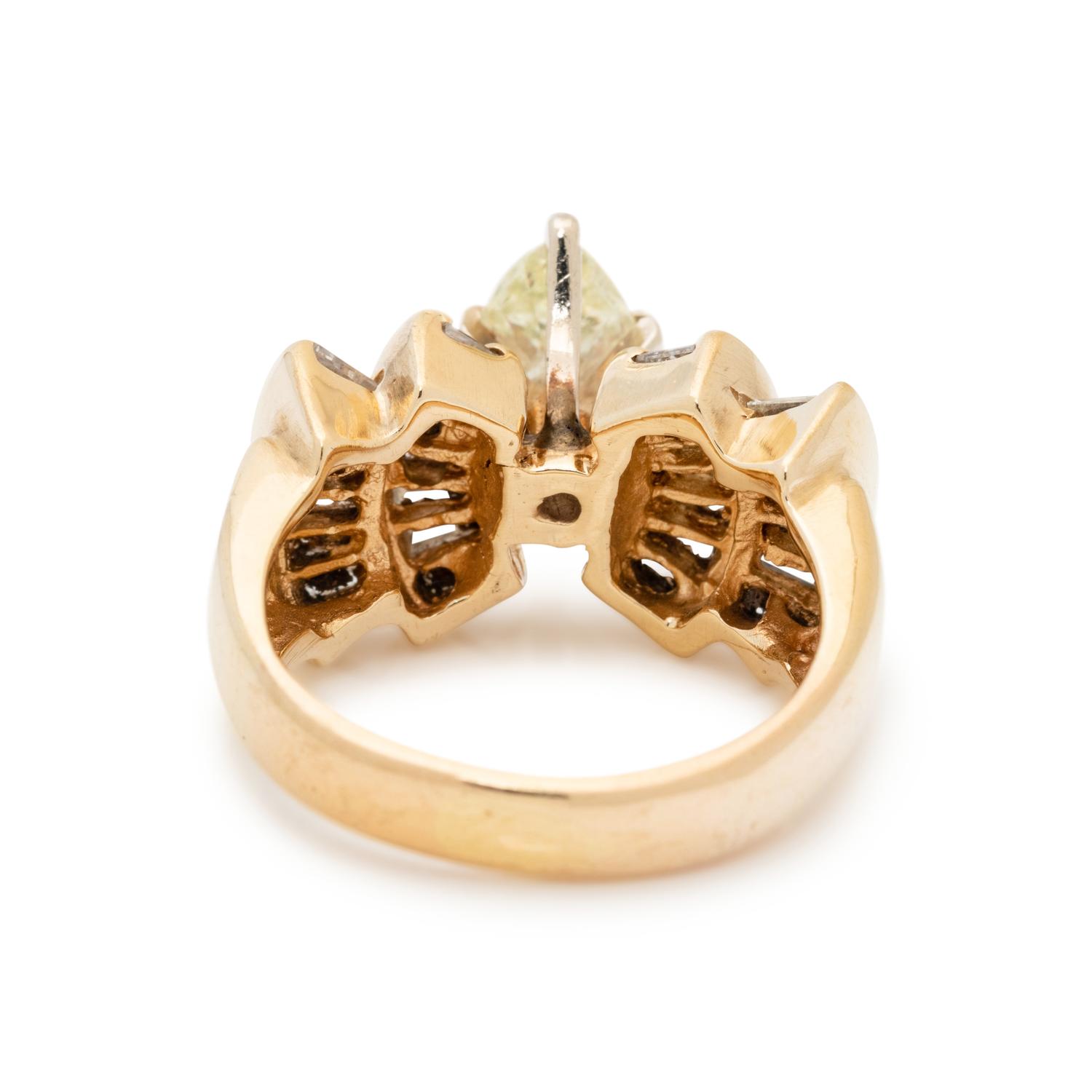 DIAMOND RING