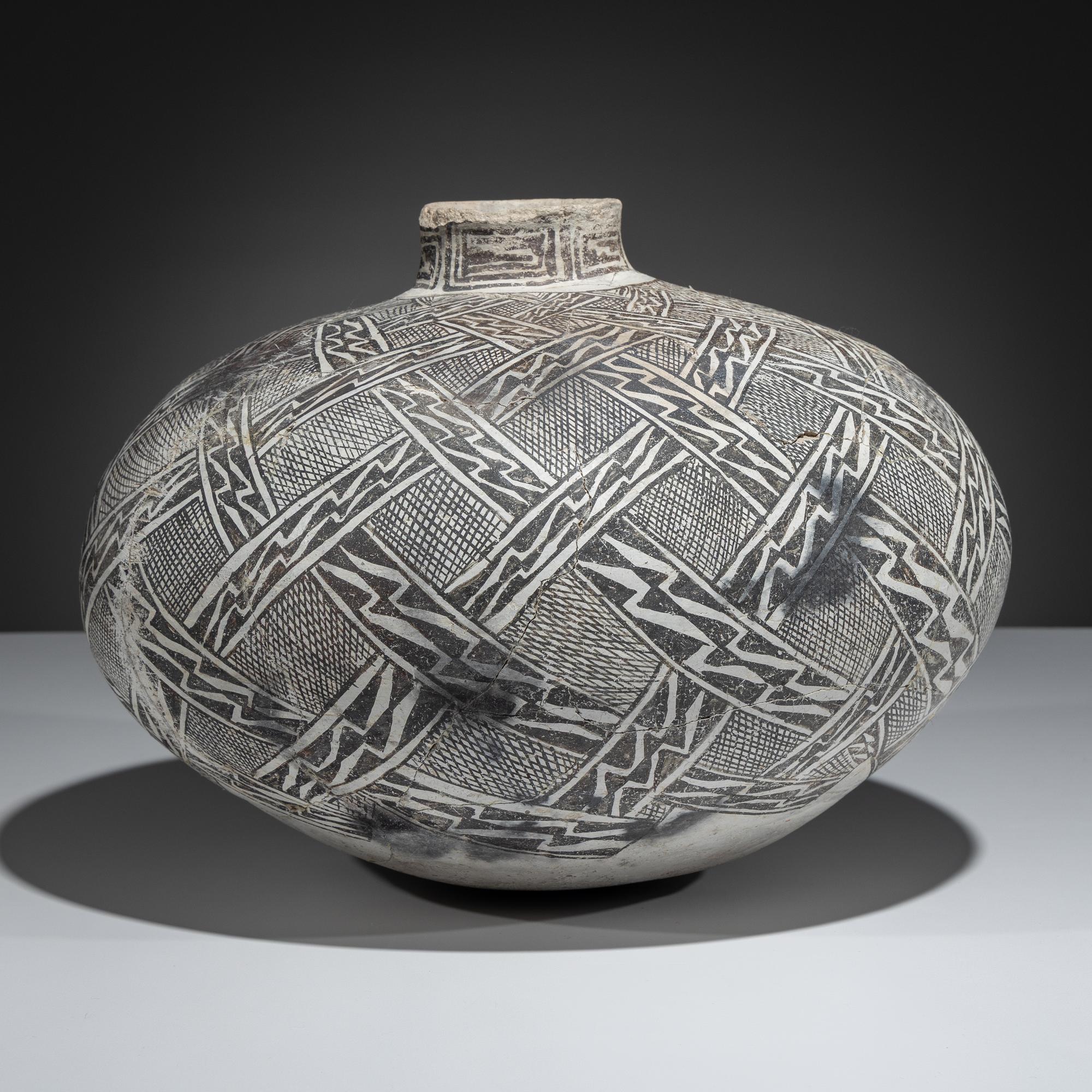 Large Ancestral Pueblo, Tularosa Black-on-White Pottery Olla